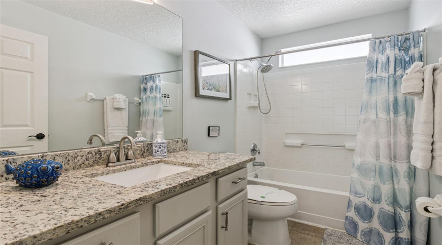 KISSIMMEE, Florida 34746, 4 Bedrooms Bedrooms, ,3 BathroomsBathrooms,Residential,For Sale,MADIERA BEACH,0,MFRS5146755