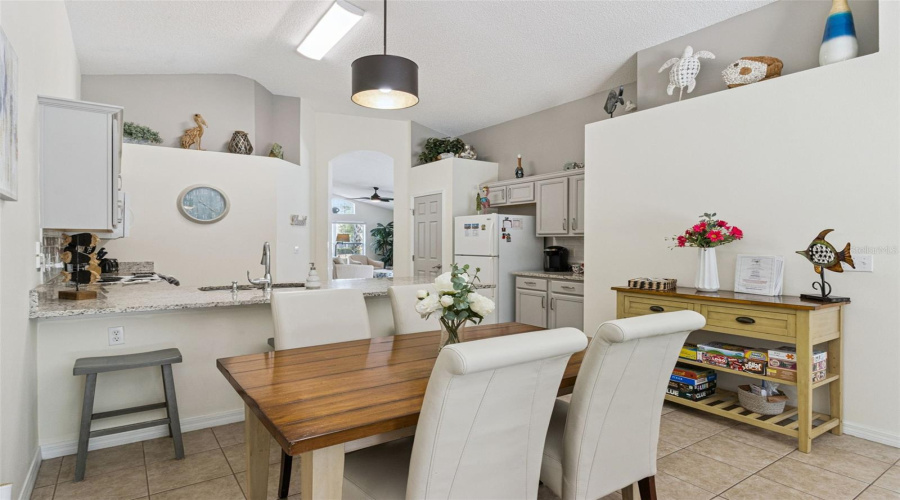 KISSIMMEE, Florida 34746, 4 Bedrooms Bedrooms, ,3 BathroomsBathrooms,Residential,For Sale,MADIERA BEACH,0,MFRS5146755