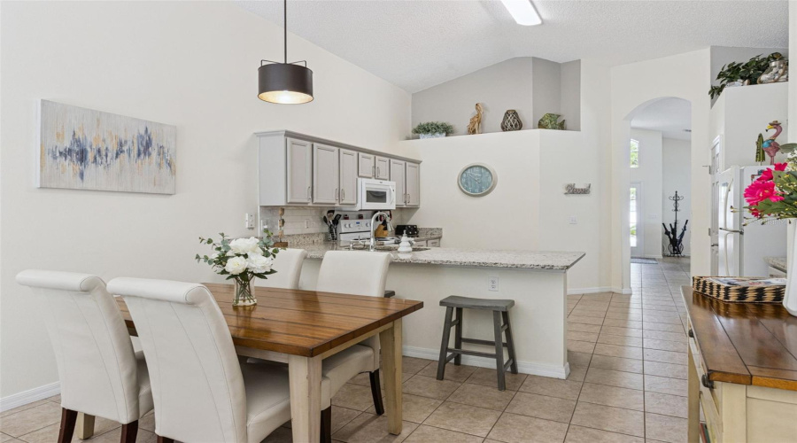 KISSIMMEE, Florida 34746, 4 Bedrooms Bedrooms, ,3 BathroomsBathrooms,Residential,For Sale,MADIERA BEACH,0,MFRS5146755