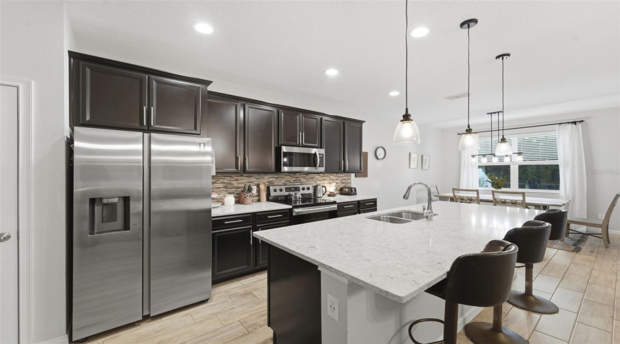 DAVENPORT, Florida 33837, 3 Bedrooms Bedrooms, ,2 BathroomsBathrooms,Residential,For Sale,HENDON,0,MFRO6412360