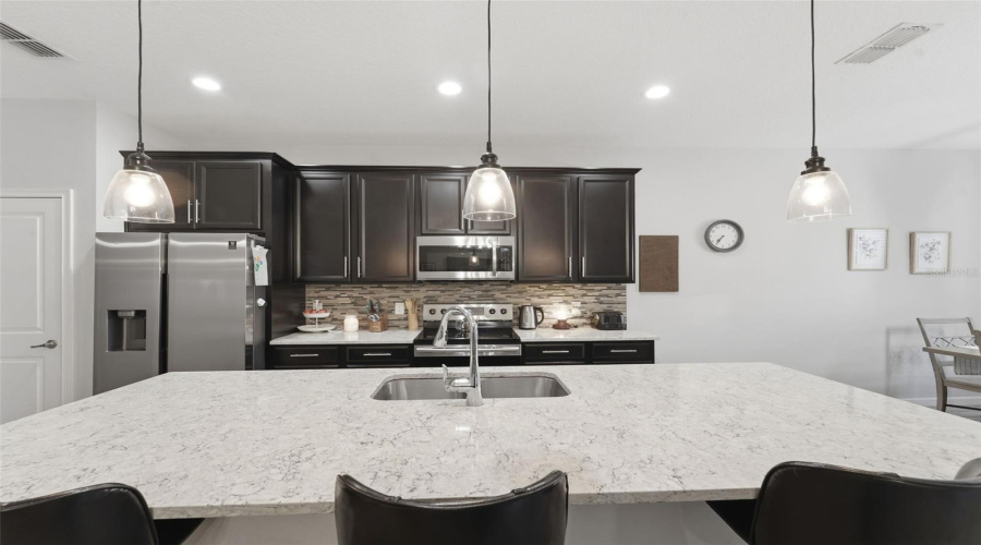 DAVENPORT, Florida 33837, 3 Bedrooms Bedrooms, ,2 BathroomsBathrooms,Residential,For Sale,HENDON,0,MFRO6412360