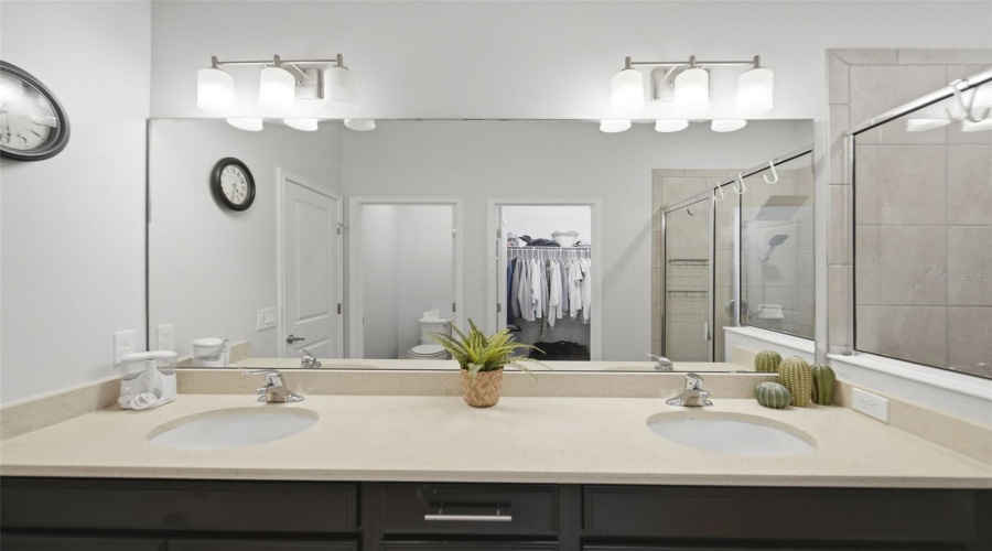 DAVENPORT, Florida 33837, 3 Bedrooms Bedrooms, ,2 BathroomsBathrooms,Residential,For Sale,HENDON,0,MFRO6412360