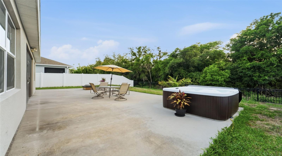 DAVENPORT, Florida 33837, 3 Bedrooms Bedrooms, ,2 BathroomsBathrooms,Residential,For Sale,HENDON,0,MFRO6412360