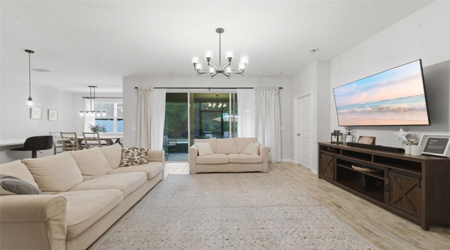 DAVENPORT, Florida 33837, 3 Bedrooms Bedrooms, ,2 BathroomsBathrooms,Residential,For Sale,HENDON,0,MFRO6412360