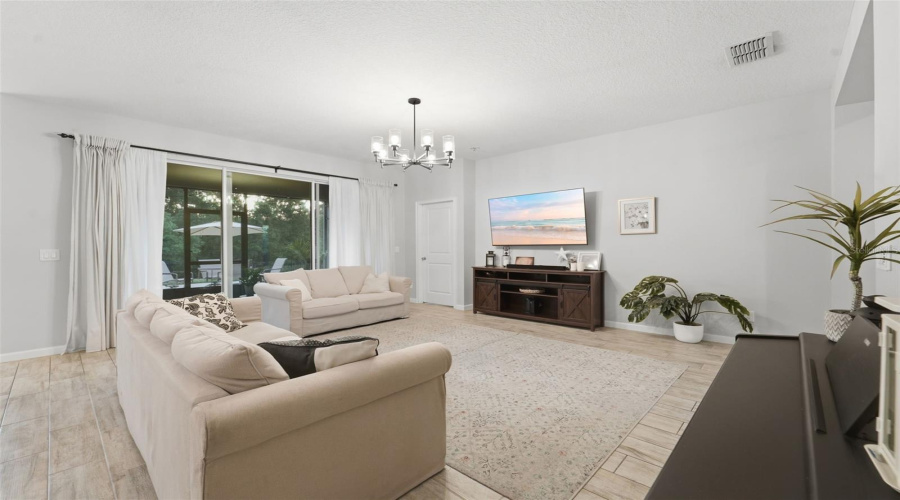 DAVENPORT, Florida 33837, 3 Bedrooms Bedrooms, ,2 BathroomsBathrooms,Residential,For Sale,HENDON,0,MFRO6412360