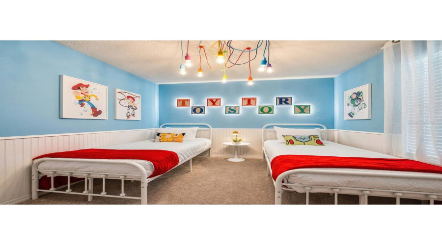 DAVENPORT, Florida 33897, 5 Bedrooms Bedrooms, ,4 BathroomsBathrooms,Residential,For Sale,PARADISE,0,MFRO6410922