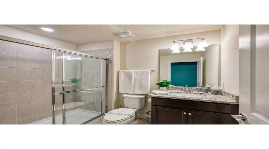 DAVENPORT, Florida 33897, 5 Bedrooms Bedrooms, ,4 BathroomsBathrooms,Residential,For Sale,PARADISE,0,MFRO6410922