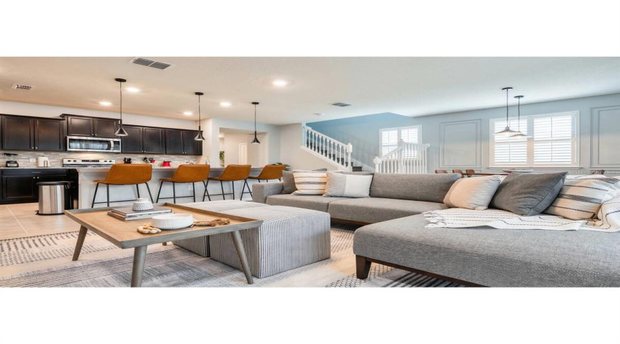 DAVENPORT, Florida 33897, 5 Bedrooms Bedrooms, ,4 BathroomsBathrooms,Residential,For Sale,PARADISE,0,MFRO6410922