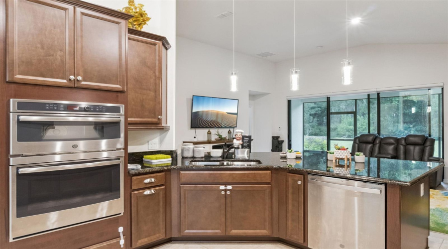 KISSIMMEE, Florida 34746, 4 Bedrooms Bedrooms, ,2 BathroomsBathrooms,Residential,For Sale,CARRICK BEND,0,MFRO6412400
