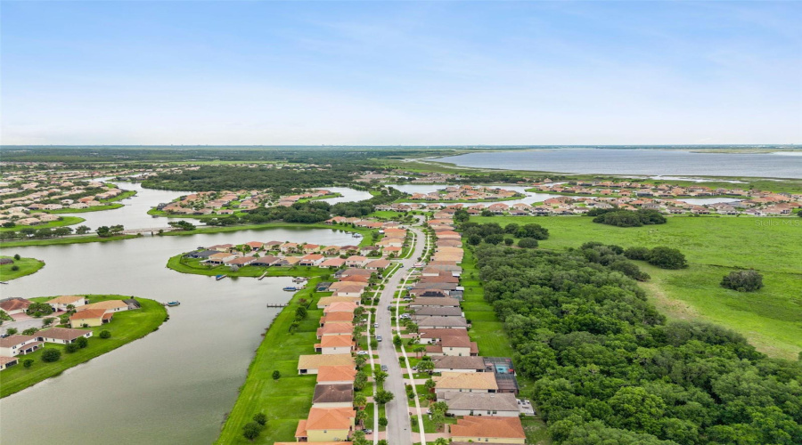 KISSIMMEE, Florida 34746, 4 Bedrooms Bedrooms, ,2 BathroomsBathrooms,Residential,For Sale,CARRICK BEND,0,MFRO6412400