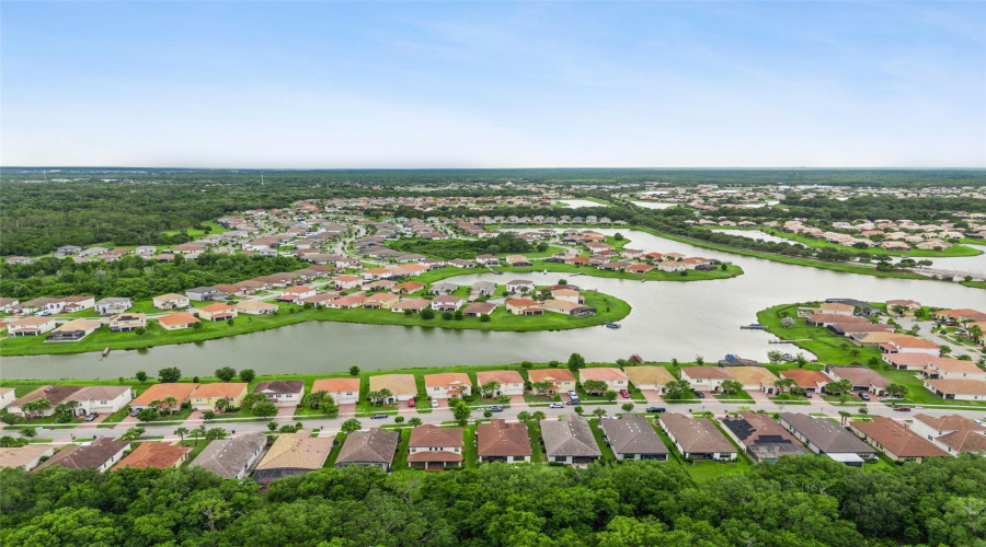 KISSIMMEE, Florida 34746, 4 Bedrooms Bedrooms, ,2 BathroomsBathrooms,Residential,For Sale,CARRICK BEND,0,MFRO6412400