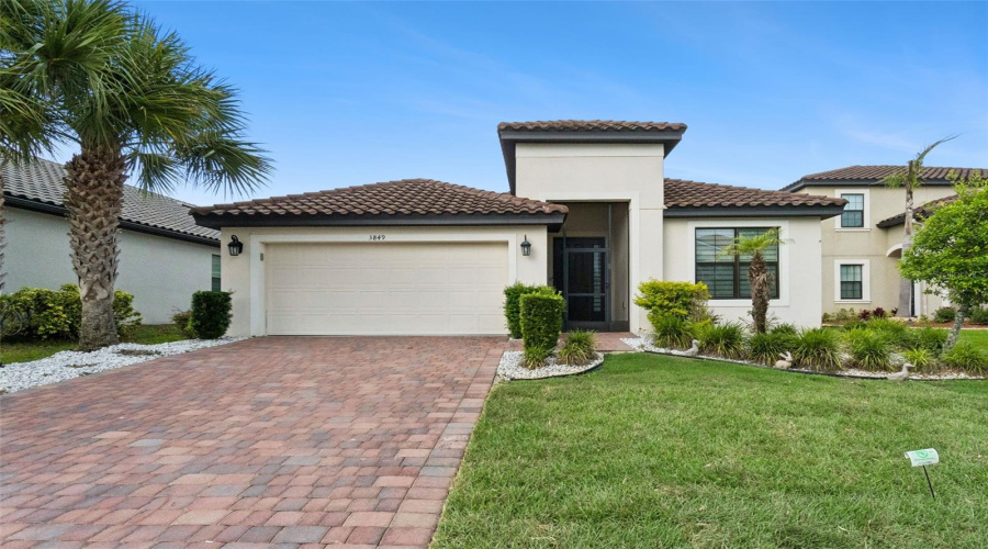 KISSIMMEE, Florida 34746, 4 Bedrooms Bedrooms, ,2 BathroomsBathrooms,Residential,For Sale,CARRICK BEND,0,MFRO6412400