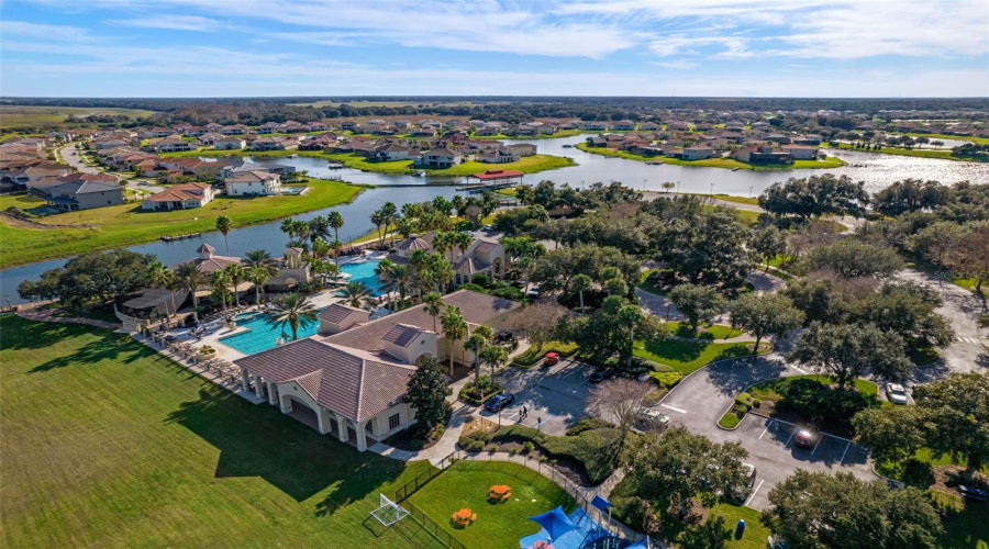 KISSIMMEE, Florida 34746, 4 Bedrooms Bedrooms, ,2 BathroomsBathrooms,Residential,For Sale,CARRICK BEND,0,MFRO6412400