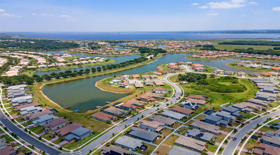 KISSIMMEE, Florida 34746, 4 Bedrooms Bedrooms, ,2 BathroomsBathrooms,Residential,For Sale,CARRICK BEND,0,MFRO6412400
