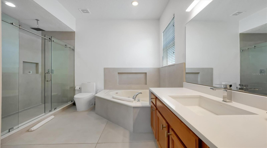 REUNION, Florida 34747, 4 Bedrooms Bedrooms, ,2 BathroomsBathrooms,Residential,For Sale,LINKSIDE,0,MFRO6411739