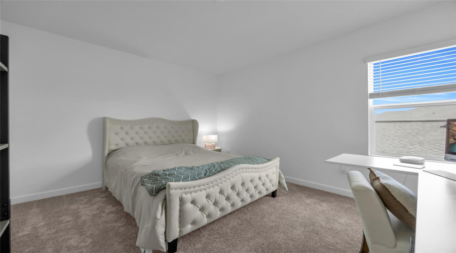 DAVENPORT, Florida 33837, 5 Bedrooms Bedrooms, ,3 BathroomsBathrooms,Residential,For Sale,HILLINGDAM,0,MFRS5149945