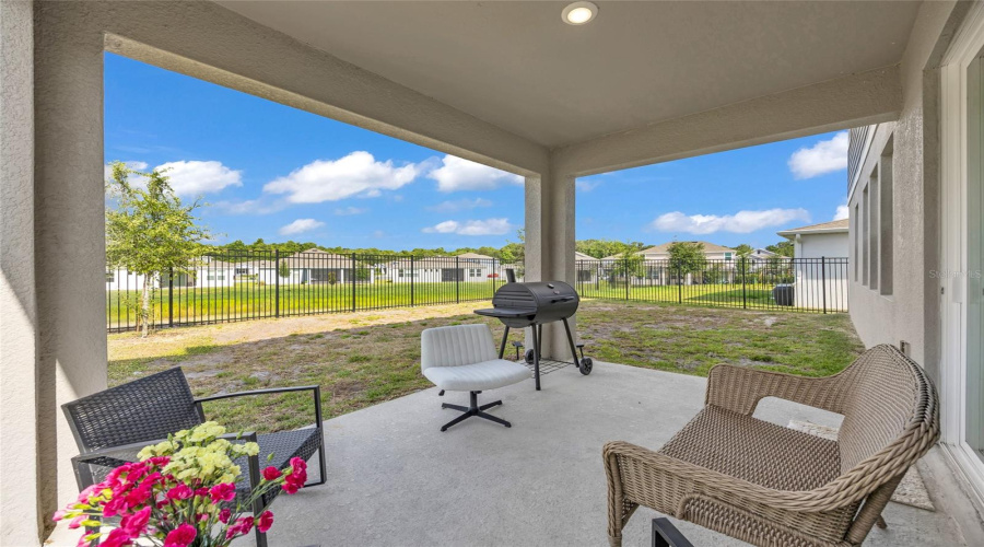 DAVENPORT, Florida 33837, 5 Bedrooms Bedrooms, ,3 BathroomsBathrooms,Residential,For Sale,HILLINGDAM,0,MFRS5149945