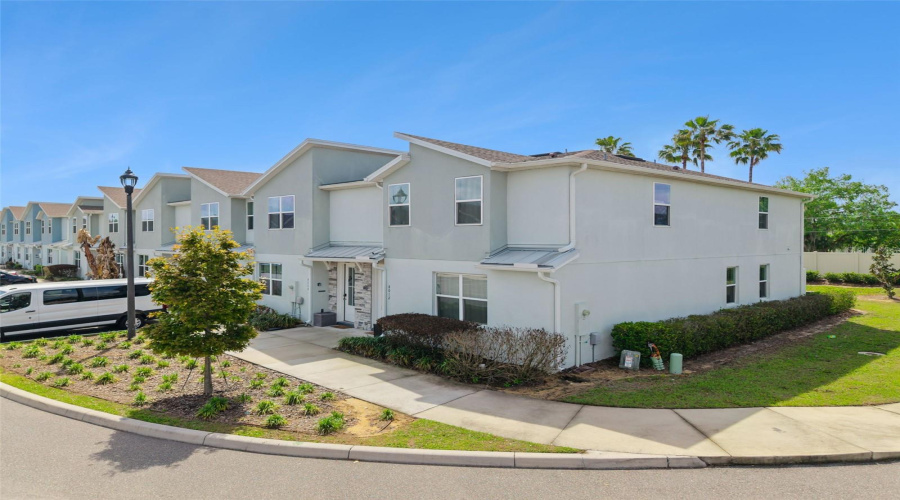 KISSIMMEE, Florida 34747, 4 Bedrooms Bedrooms, ,4 BathroomsBathrooms,Residential,For Sale,FORMOSA VALLEY,0,MFRO6397667