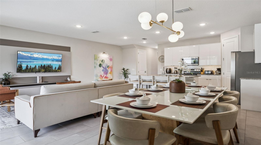 KISSIMMEE, Florida 34747, 4 Bedrooms Bedrooms, ,4 BathroomsBathrooms,Residential,For Sale,FORMOSA VALLEY,0,MFRO6397667