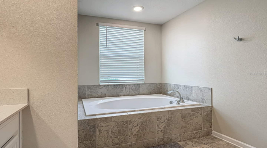 DAVENPORT, Florida 33896, 2 Bedrooms Bedrooms, ,2 BathroomsBathrooms,Residential,For Sale,CHALLENGE,0,MFRO6327859