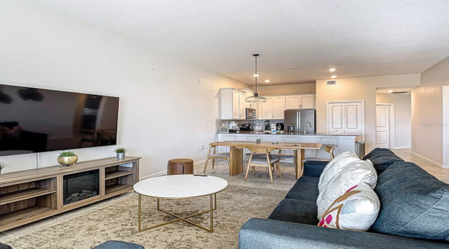 DAVENPORT, Florida 33896, 2 Bedrooms Bedrooms, ,2 BathroomsBathrooms,Residential,For Sale,CHALLENGE,0,MFRO6327859