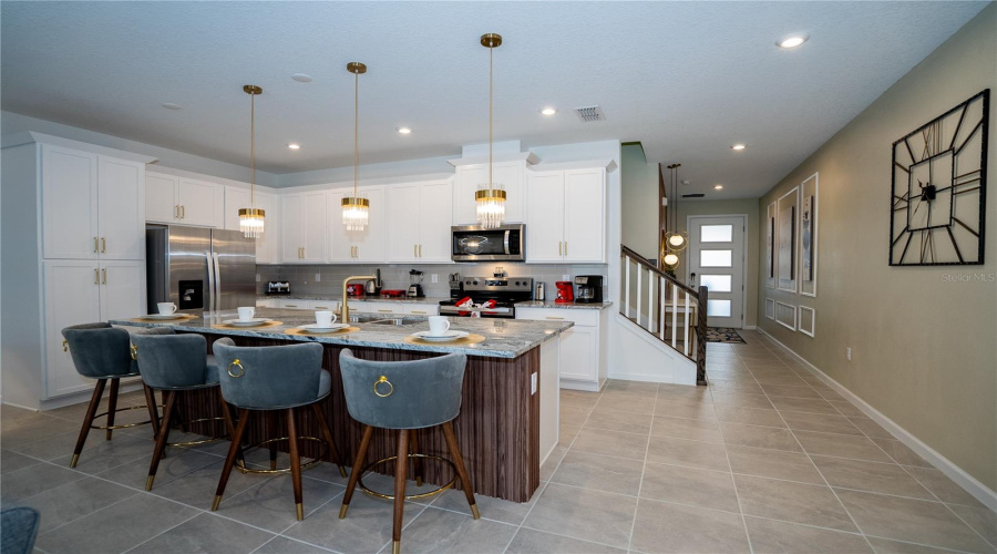 KISSIMMEE, Florida 34747, 5 Bedrooms Bedrooms, ,4 BathroomsBathrooms,Residential,For Sale,DISTANT SUN,0,MFRO6412480