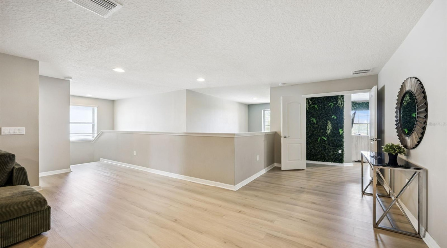 KISSIMMEE, Florida 34747, 8 Bedrooms Bedrooms, ,6 BathroomsBathrooms,Residential,For Sale,QIN,0,MFRO6405993