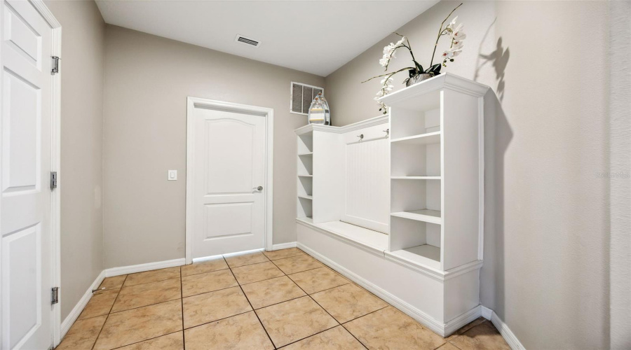 KISSIMMEE, Florida 34747, 8 Bedrooms Bedrooms, ,6 BathroomsBathrooms,Residential,For Sale,QIN,0,MFRO6405993