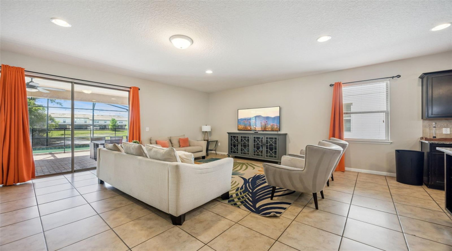 KISSIMMEE, Florida 34747, 8 Bedrooms Bedrooms, ,6 BathroomsBathrooms,Residential,For Sale,QIN,0,MFRO6405993