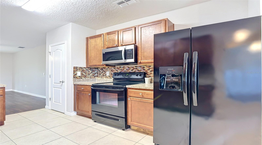 DAVENPORT, Florida 33837, 3 Bedrooms Bedrooms, ,2 BathroomsBathrooms,Residential,For Sale,NOVA,0,MFRC7526823