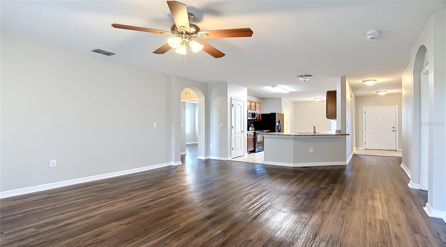 DAVENPORT, Florida 33837, 3 Bedrooms Bedrooms, ,2 BathroomsBathrooms,Residential,For Sale,NOVA,0,MFRC7526823