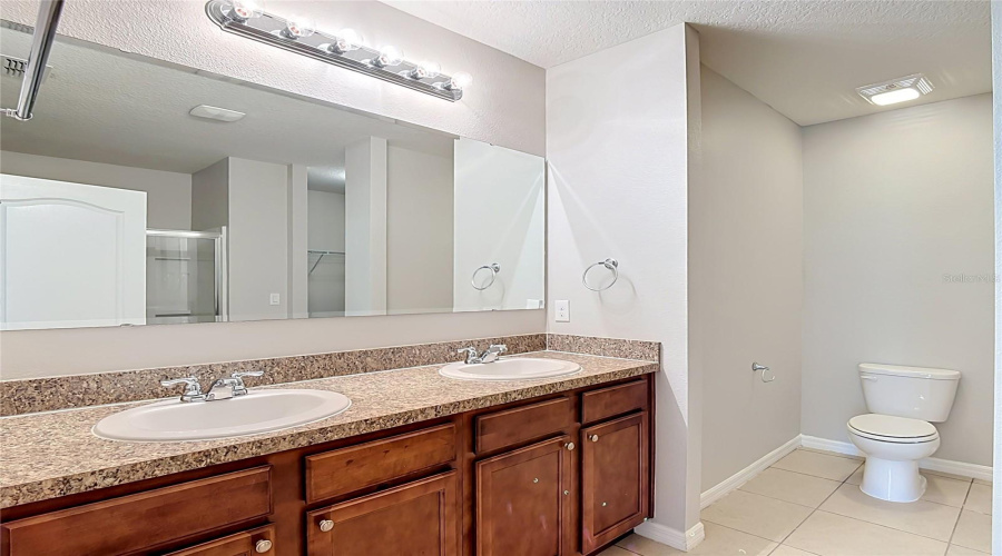 DAVENPORT, Florida 33837, 3 Bedrooms Bedrooms, ,2 BathroomsBathrooms,Residential,For Sale,NOVA,0,MFRC7526823