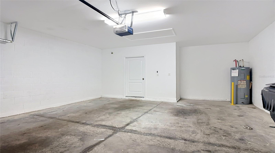 DAVENPORT, Florida 33837, 3 Bedrooms Bedrooms, ,2 BathroomsBathrooms,Residential,For Sale,NOVA,0,MFRC7526823