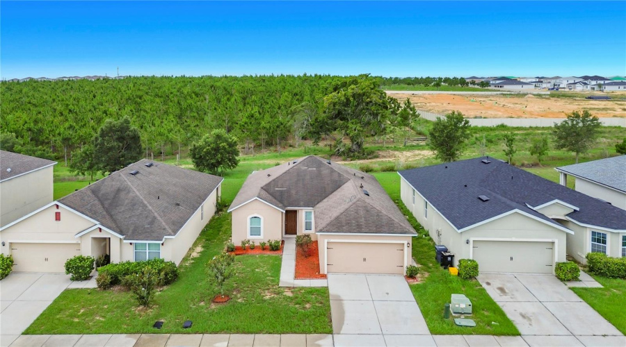 DAVENPORT, Florida 33837, 3 Bedrooms Bedrooms, ,2 BathroomsBathrooms,Residential,For Sale,NOVA,0,MFRC7526823