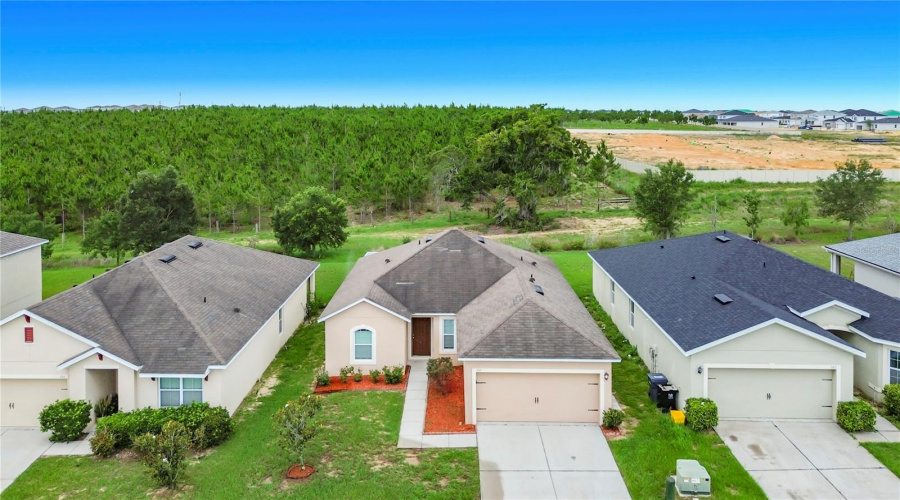 DAVENPORT, Florida 33837, 3 Bedrooms Bedrooms, ,2 BathroomsBathrooms,Residential,For Sale,NOVA,0,MFRC7526823