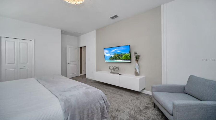 KISSIMMEE, Florida 34746, 9 Bedrooms Bedrooms, ,5 BathroomsBathrooms,Residential,For Sale,BOOKMARK,0,MFRO6411133