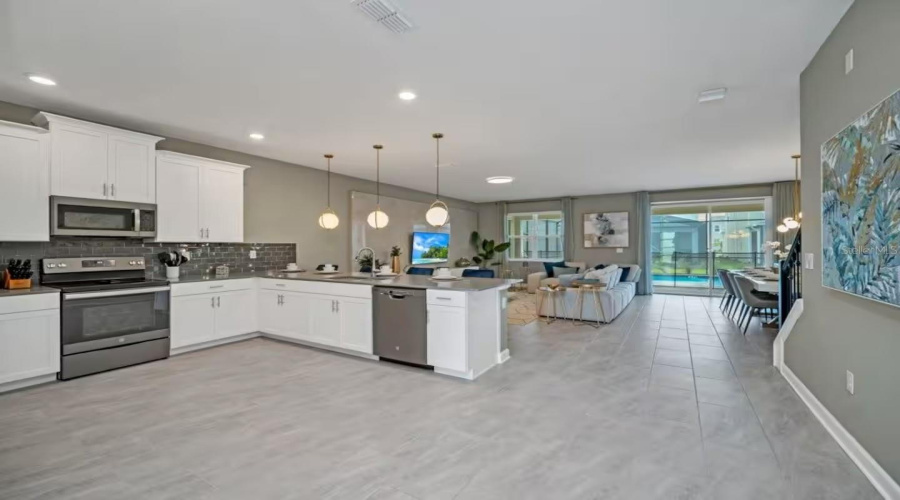 KISSIMMEE, Florida 34746, 9 Bedrooms Bedrooms, ,5 BathroomsBathrooms,Residential,For Sale,BOOKMARK,0,MFRO6411133