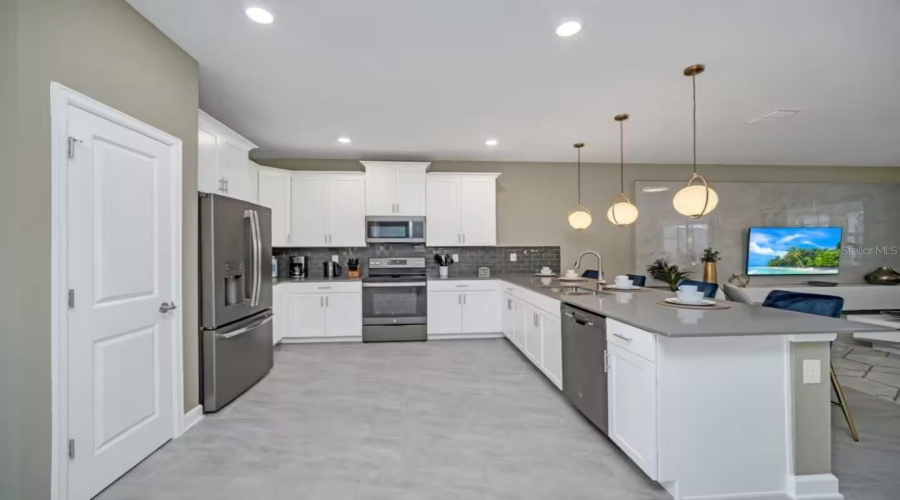 KISSIMMEE, Florida 34746, 9 Bedrooms Bedrooms, ,5 BathroomsBathrooms,Residential,For Sale,BOOKMARK,0,MFRO6411133