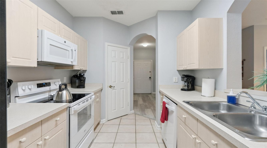 KISSIMMEE, Florida 34747, 3 Bedrooms Bedrooms, ,2 BathroomsBathrooms,Residential,For Sale,COCONUT PALM WAY,0,MFRS5150410