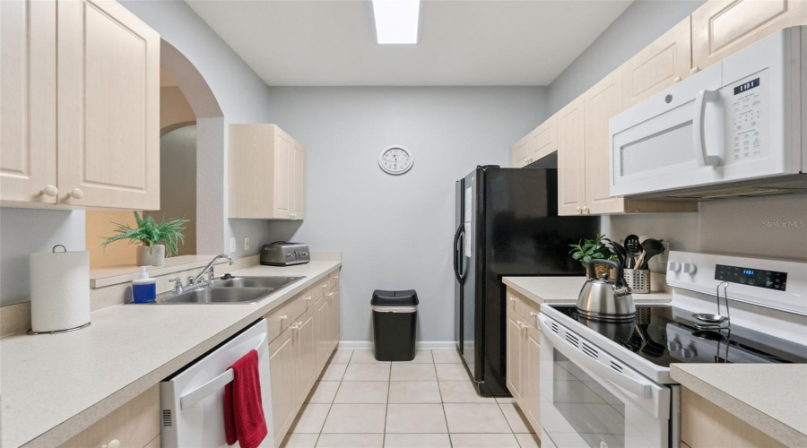 KISSIMMEE, Florida 34747, 3 Bedrooms Bedrooms, ,2 BathroomsBathrooms,Residential,For Sale,COCONUT PALM WAY,0,MFRS5150410