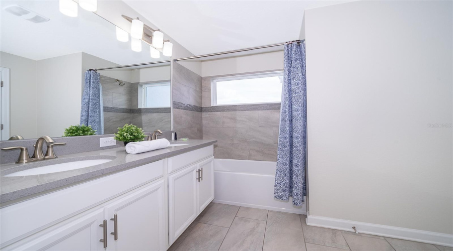 DAVENPORT, Florida 33896, 4 Bedrooms Bedrooms, ,3 BathroomsBathrooms,Residential,For Sale,OCEAN COURSE,0,MFRS5151020