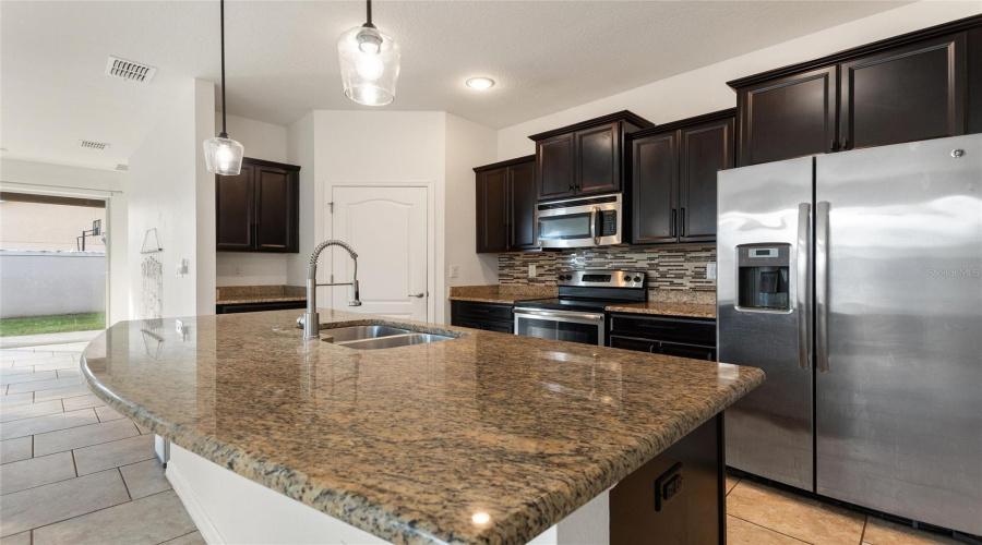 KISSIMMEE, Florida 34746, 3 Bedrooms Bedrooms, ,2 BathroomsBathrooms,Residential,For Sale,TOP WATER,0,MFRO6412467