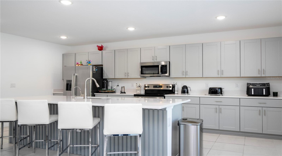 DAVENPORT, Florida 33897, 5 Bedrooms Bedrooms, ,3 BathroomsBathrooms,Residential,For Sale,TUSCANY,0,MFRO6412053