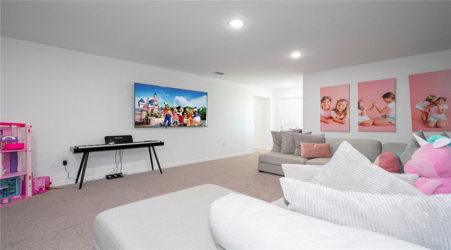 DAVENPORT, Florida 33897, 5 Bedrooms Bedrooms, ,3 BathroomsBathrooms,Residential,For Sale,TUSCANY,0,MFRO6412053