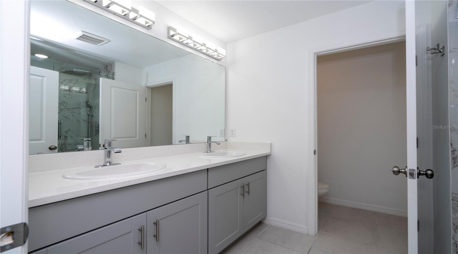 DAVENPORT, Florida 33897, 5 Bedrooms Bedrooms, ,3 BathroomsBathrooms,Residential,For Sale,TUSCANY,0,MFRO6412053
