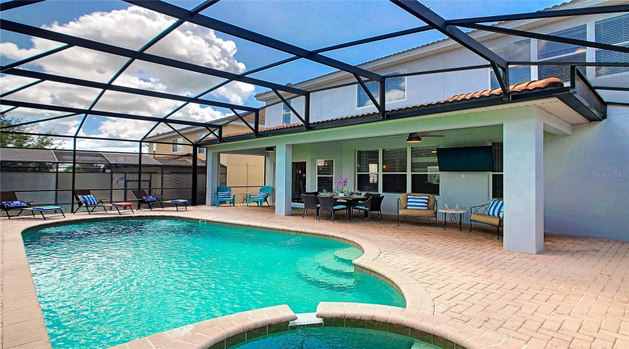 Pool And Covered Lanai