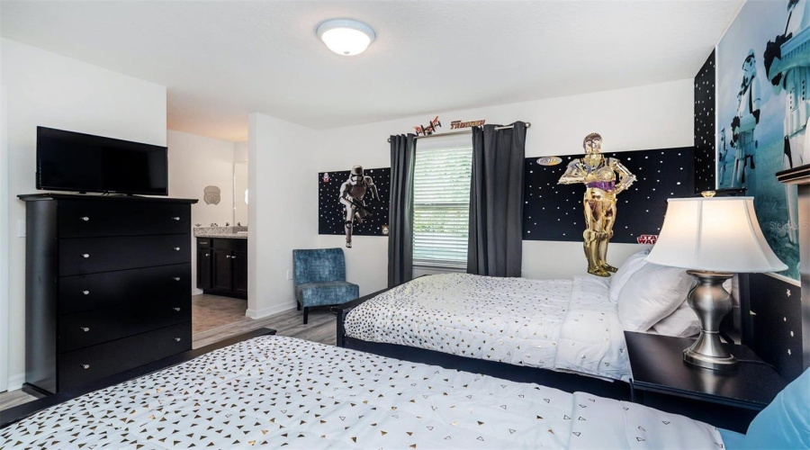 KISSIMMEE, Florida 34747, 8 Bedrooms Bedrooms, ,6 BathroomsBathrooms,Residential,For Sale,BENGAL,0,MFRO6412687