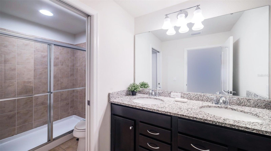 KISSIMMEE, Florida 34747, 8 Bedrooms Bedrooms, ,6 BathroomsBathrooms,Residential,For Sale,BENGAL,0,MFRO6412687