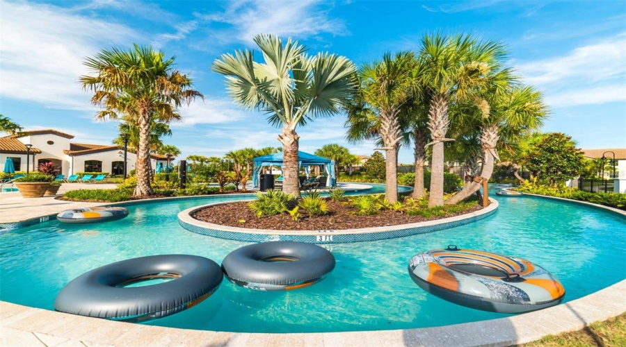 KISSIMMEE, Florida 34747, 8 Bedrooms Bedrooms, ,6 BathroomsBathrooms,Residential,For Sale,BENGAL,0,MFRO6412687