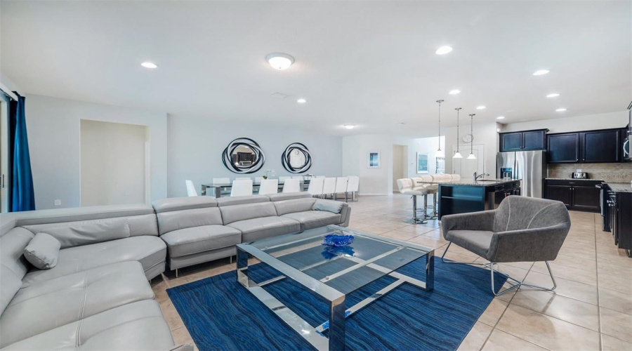 KISSIMMEE, Florida 34747, 8 Bedrooms Bedrooms, ,6 BathroomsBathrooms,Residential,For Sale,BENGAL,0,MFRO6412687